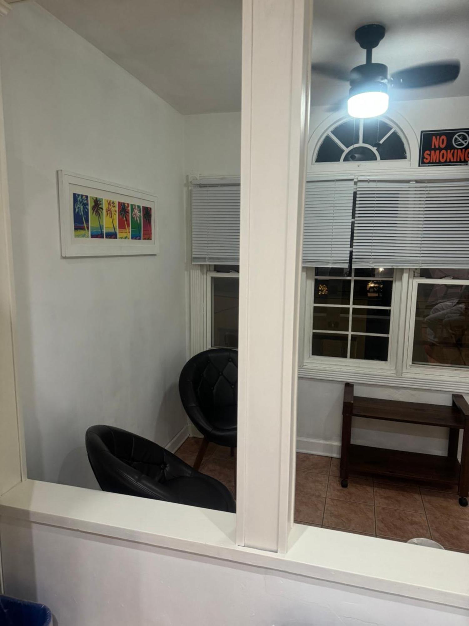 Casa de hóspedes Hollywood Llc Chicago